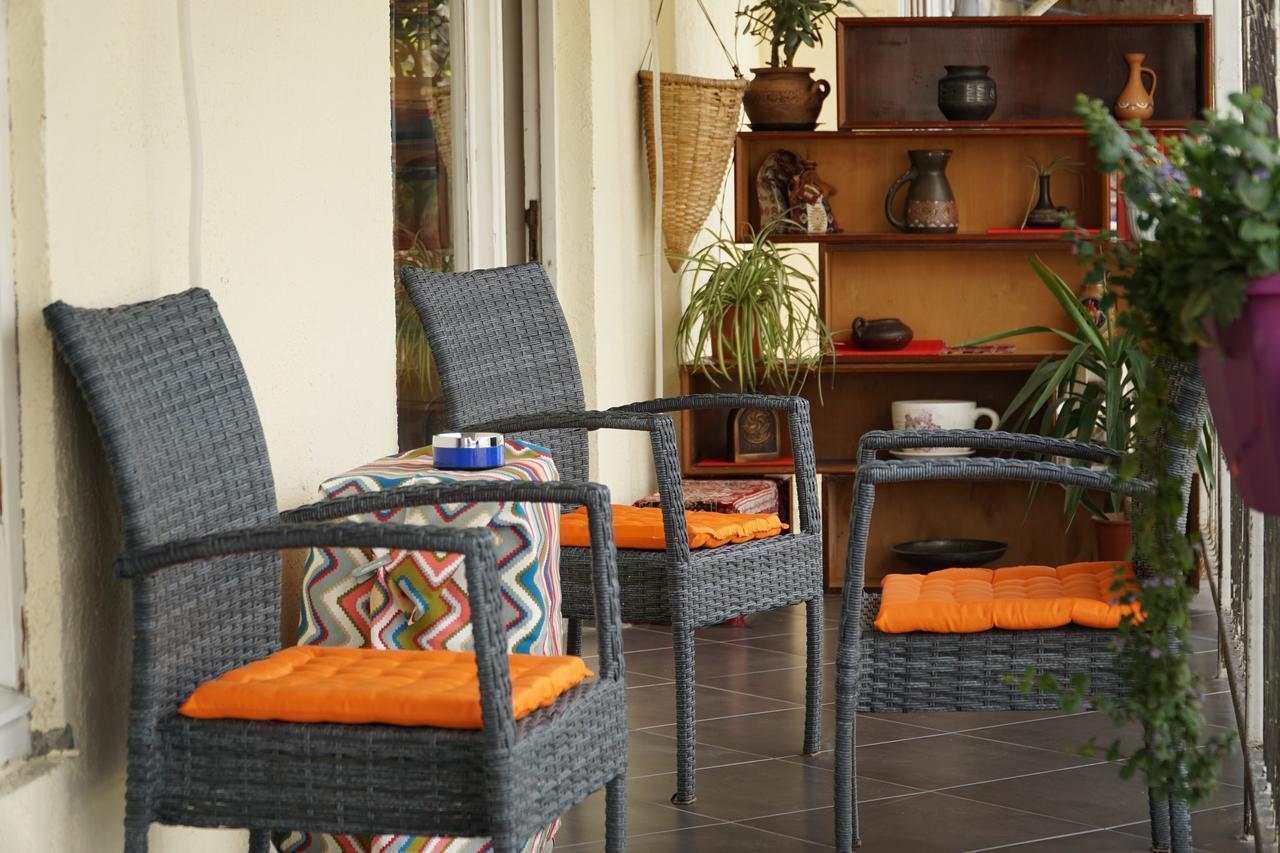 4Bd Appartaments With Cozy Garden Tiflis Oda fotoğraf